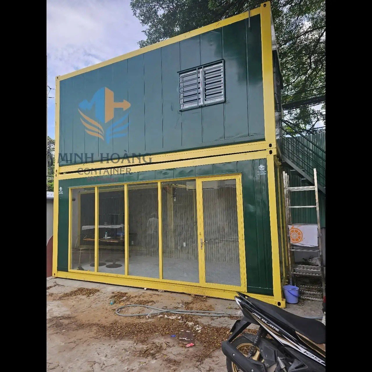 Container 2 Tầng Văn Phòng Kết Hợp Nhà Ở 2x20 Feet Xanh Lá Viền Vàng